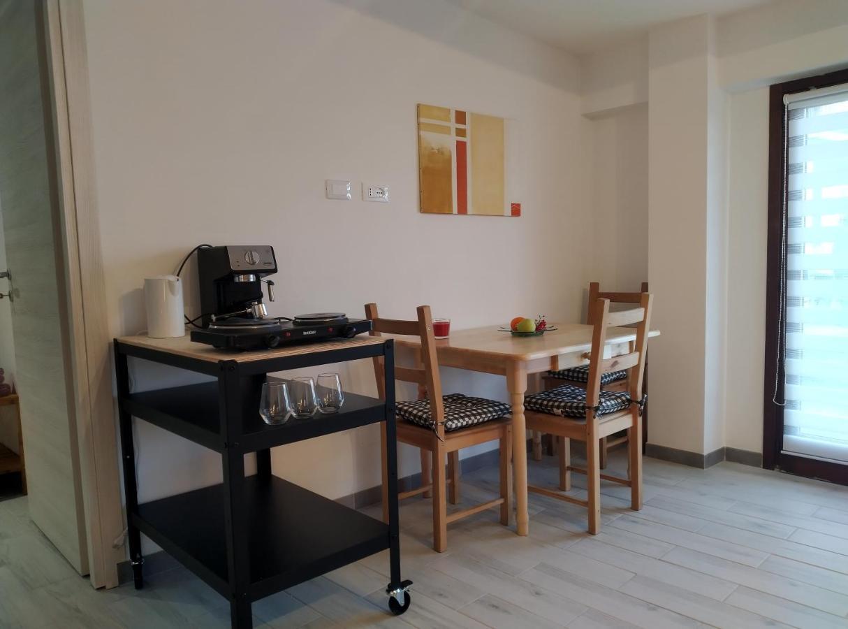 Casa Doris Apartment Montabone ภายนอก รูปภาพ